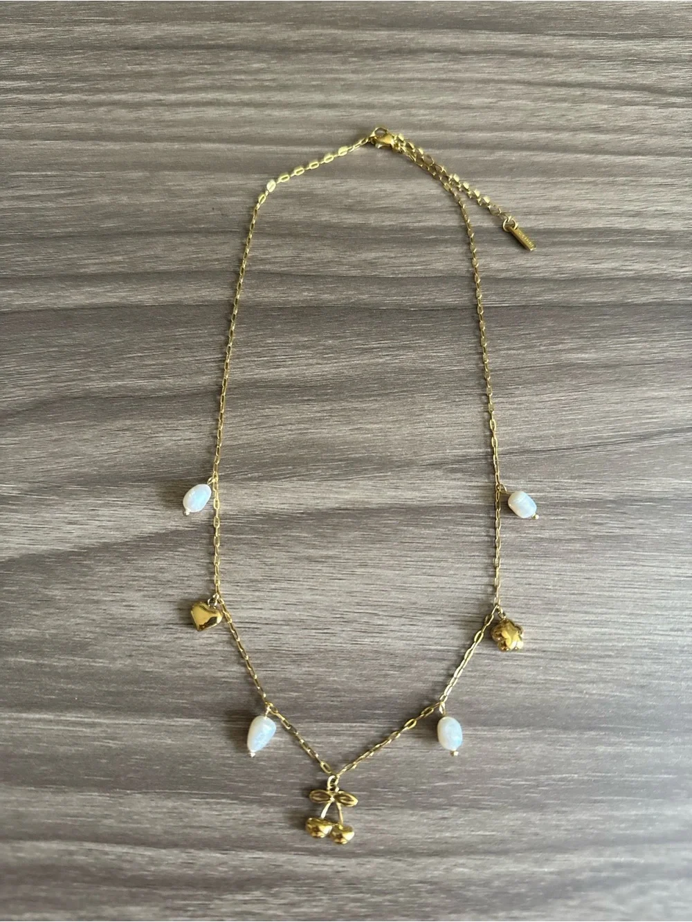 Cherry necklace Q1075